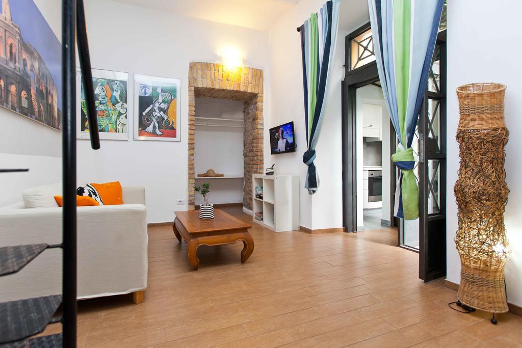 Colosseo Accomodation Daire Roma Dış mekan fotoğraf