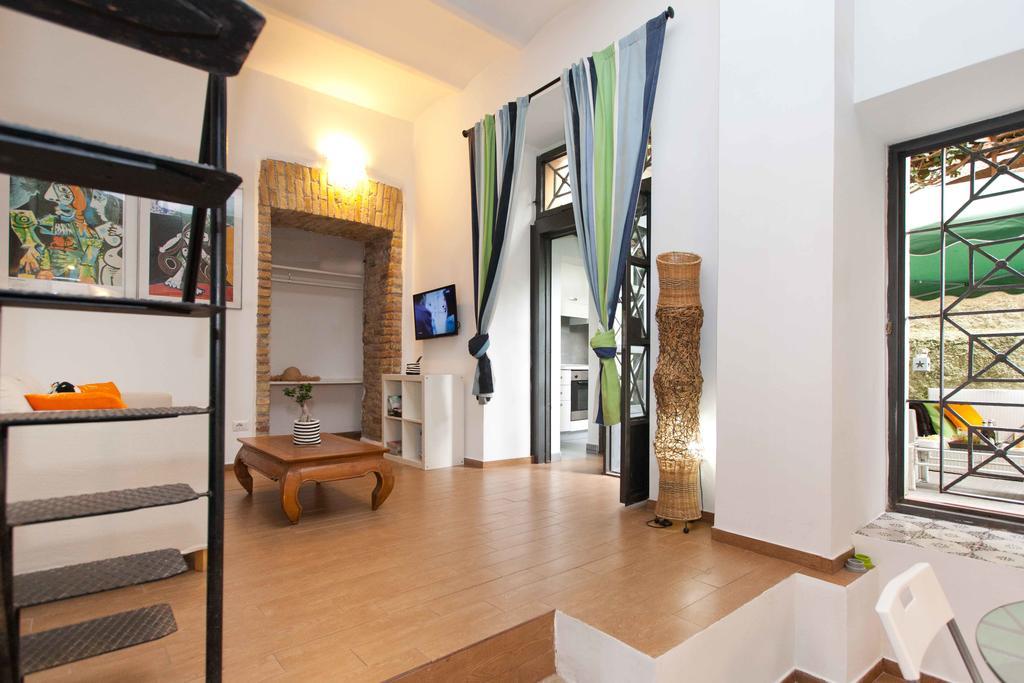 Colosseo Accomodation Daire Roma Dış mekan fotoğraf